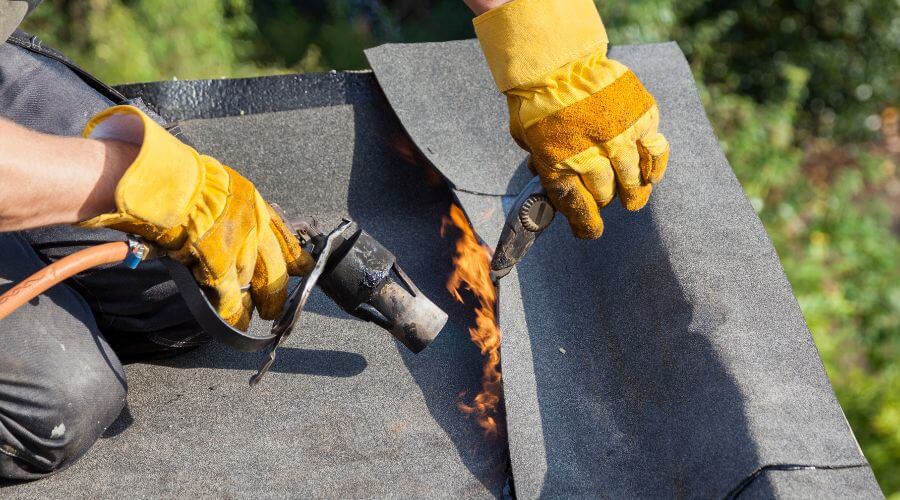 Professional residential roofers in Ford, WA